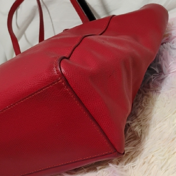 Authentic Coach Red Leather Turn Lock Tote Bag Gently Used - Picture 9 of 16